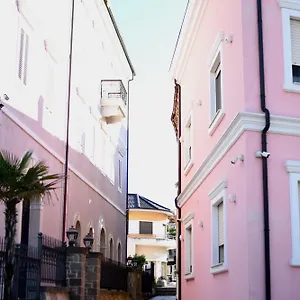 https://vila-rosa.albaniahotels.org