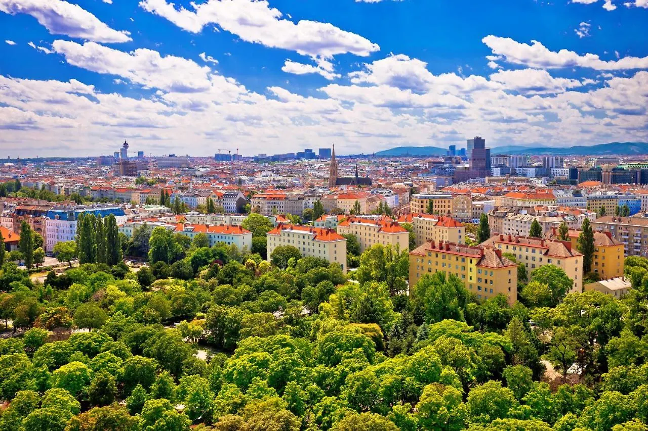 Herzlich Willkommen - Kuess Die Hand 3 Vienna Austria